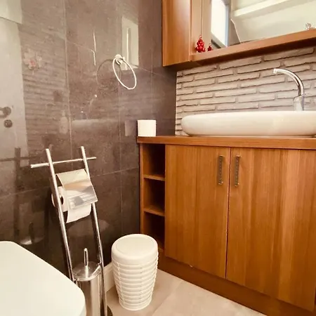 Kusadasi'nda Havuzlu Lüx Miray B2