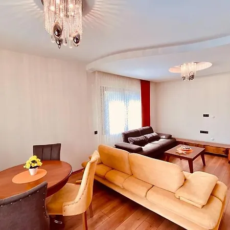 Kusadasi'nda Havuzlu Lüx Miray B2 Kuşadası