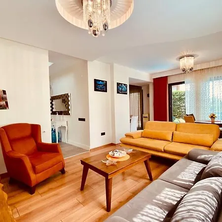 Kusadasi'nda Havuzlu Lüx Miray B2 Kusadasi