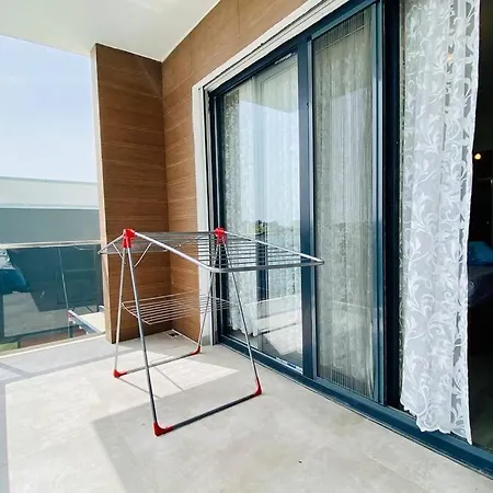 Kusadasi'nda Havuzlu Lüx Miray B2 Villa